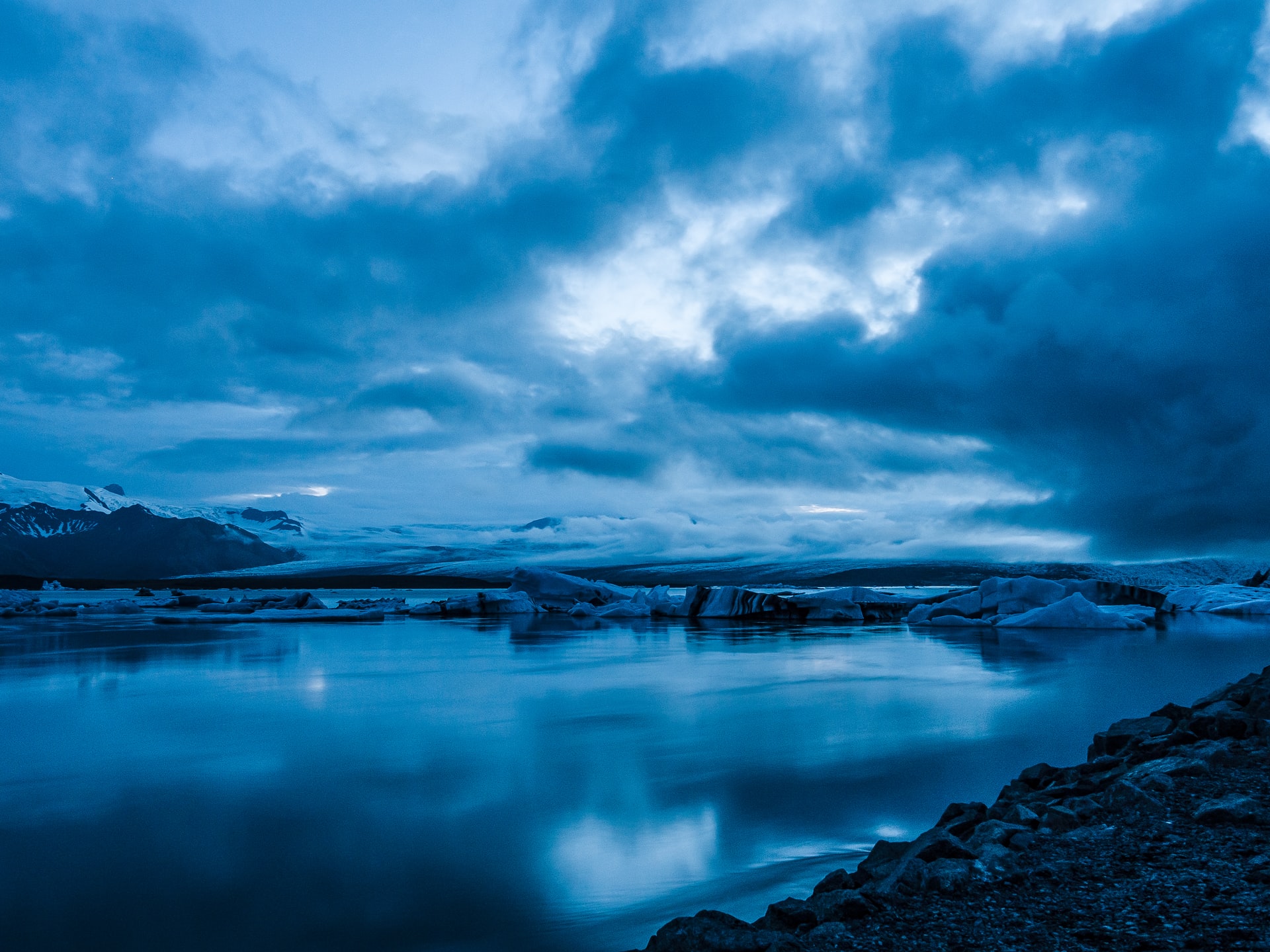 Things to do during bad weather in Iceland